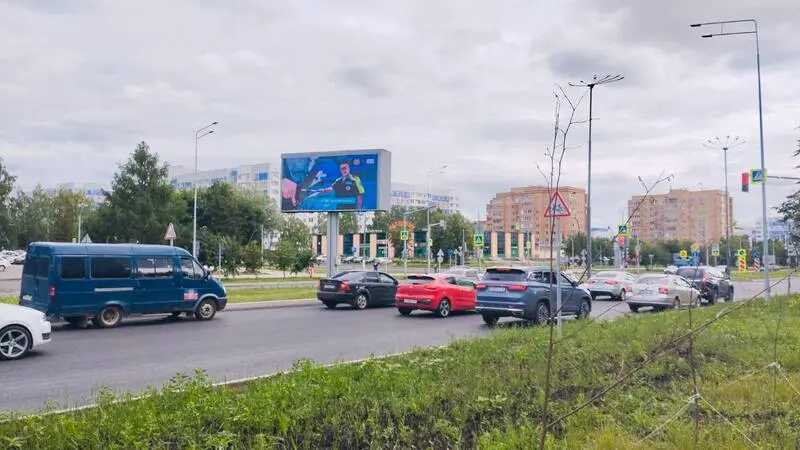 В Нижнекамске баннеры напоминают водителям о необходимости пристегивать ремень безопасности