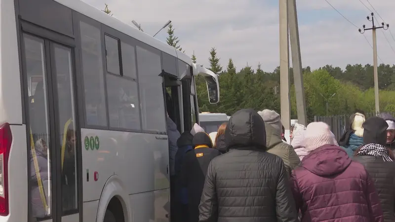 На Троицу в Нижнекамске запустят дополнительные автобусы до кладбища