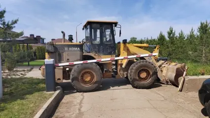 В Нижнекамске демонтируют незаконно установленные шлагбаумы