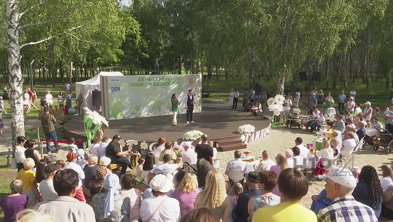 В парке «Семья» все лето устраиваются различные концерты, в том числе, с участием приезжих артистов