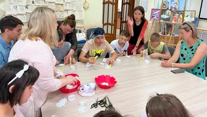 В Нижнекамске для детей с ОВЗ устроили праздник «Макушка лета»