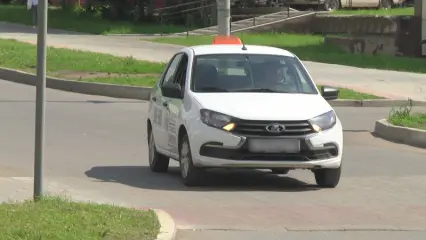 В Татарстане сотрудники ГАИ проводят массовые проверки таксистов