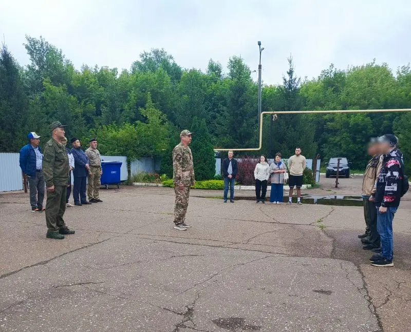 Контрактники из Нижнекамска 5 августа отправились на службу в подразделениях 5 военных округов