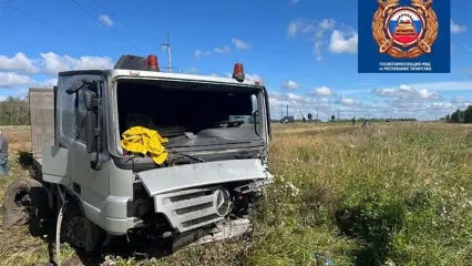 В Татарстане из-за лопнувшего колеса погиб молодой водитель иномарки