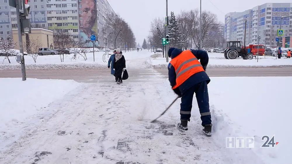 Из Нижнекамска на полигоны вывезли более 1,5 тысяч кубометров снега