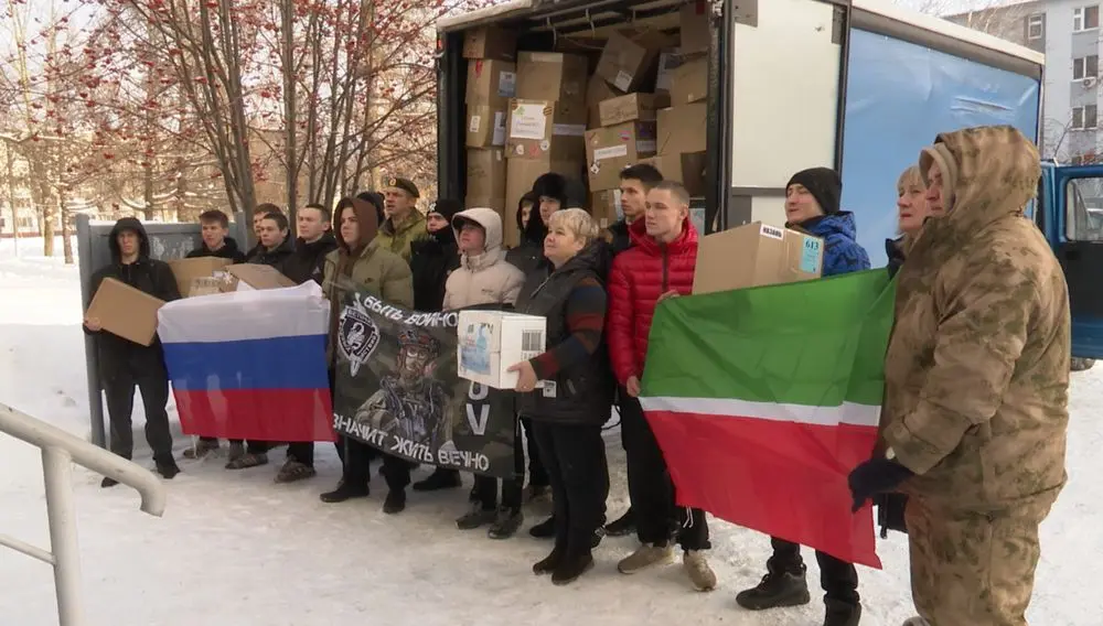 В Нижнекамске собрали более 600 новогодних посылок для бойцов СВО