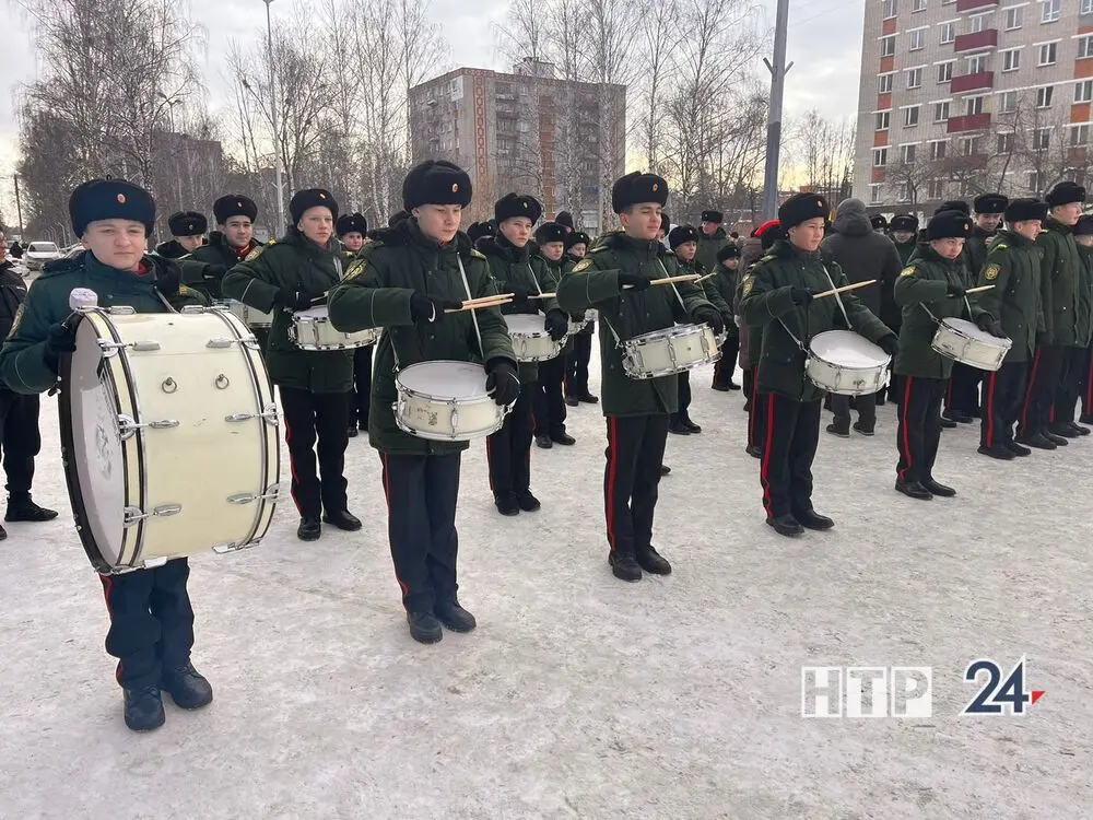 В Нижнекамске официально дали старт Году защитника Отечества