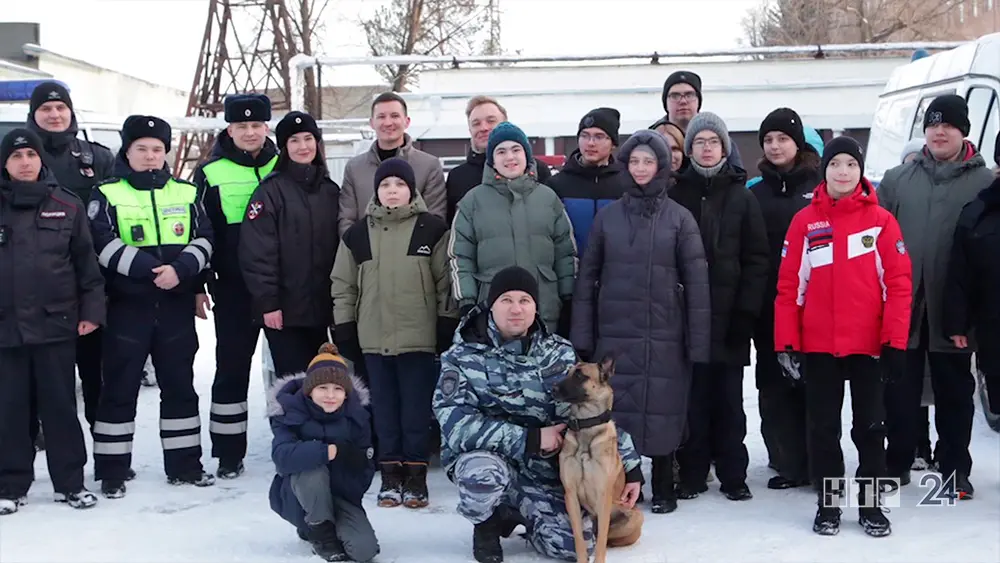 Воспитанникам «Надежды» организовали экскурсию в нижнекамское отделение полиции