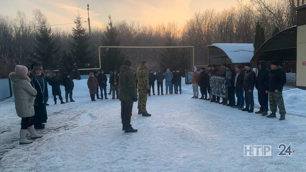 Десять нижнекамцев подписали контракт, и отправились на СВО