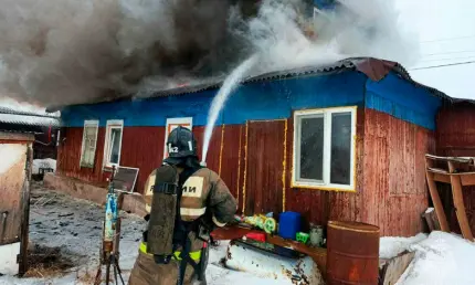 В Татарстане мать с пятью детьми успели спастись из пожара, благодаря извещателю