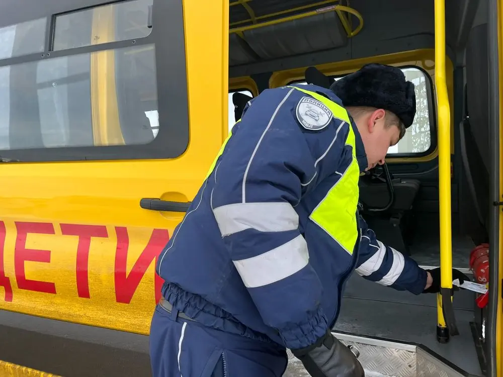 В Нижнекамске проходят проверки школьных автобусов