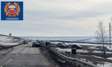 В Татарстане в аварии с двумя легковушками погиб мужчина и пострадал ребёнок - телеканал НТР 24