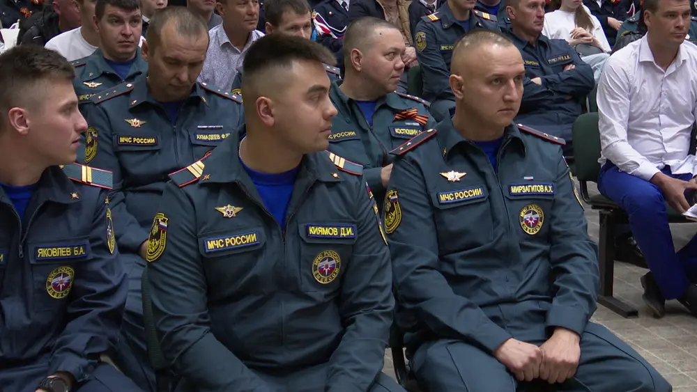 Нижнекамские пожарные отмечают профессиональный праздник
